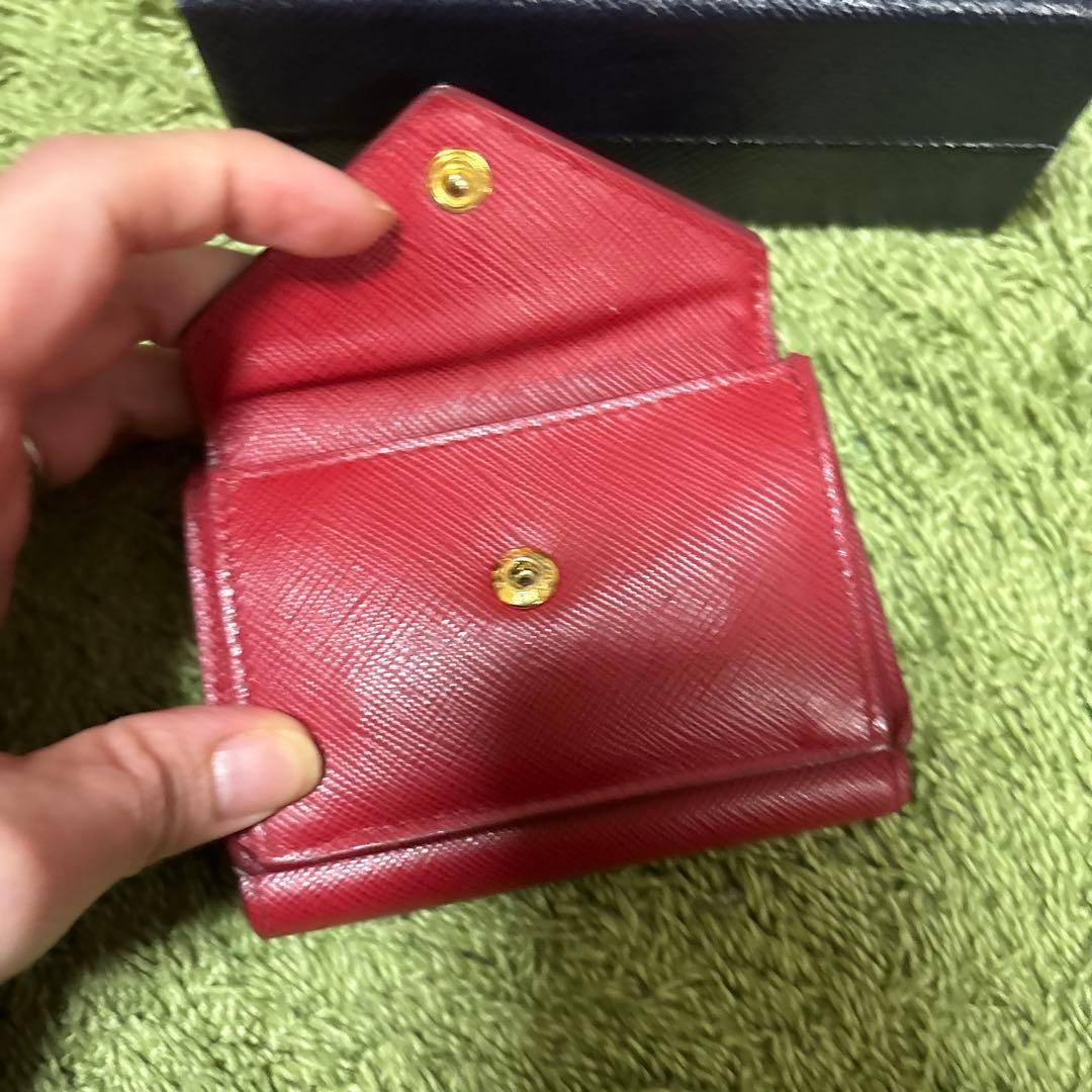 M*M様 PRADA 三つ折り財布 赤 サフィアーノレザー