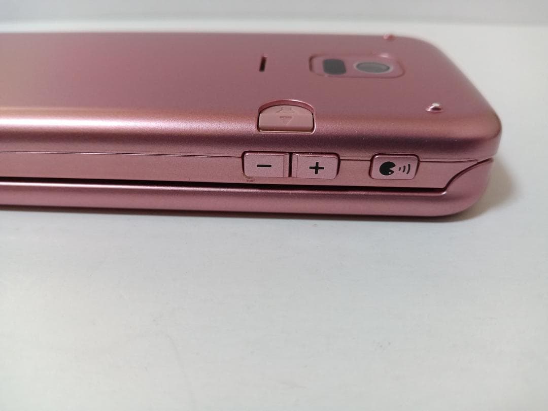 ☆ docomo らくらくホン F-02J ピンク