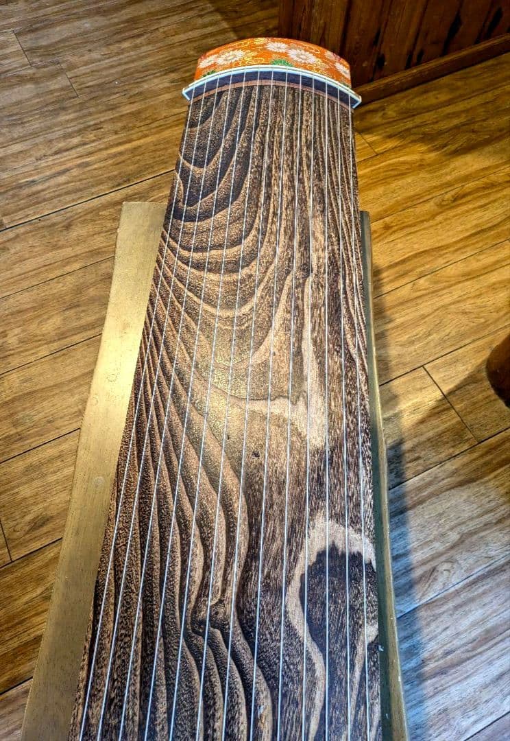 琴　和楽器　弦楽器 13弦　すだれ彫り　口絵　美木目