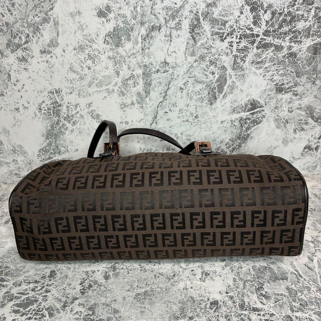 ✨FENDI✨　フェンディ　ハンドバッグ　ミニバッグ　ワンショルダーバッグ