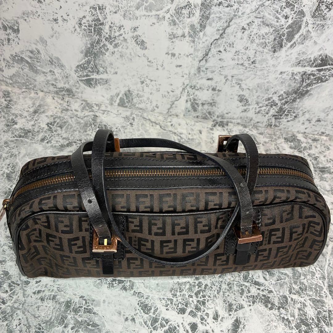 ✨FENDI✨　フェンディ　ハンドバッグ　ミニバッグ　ワンショルダーバッグ