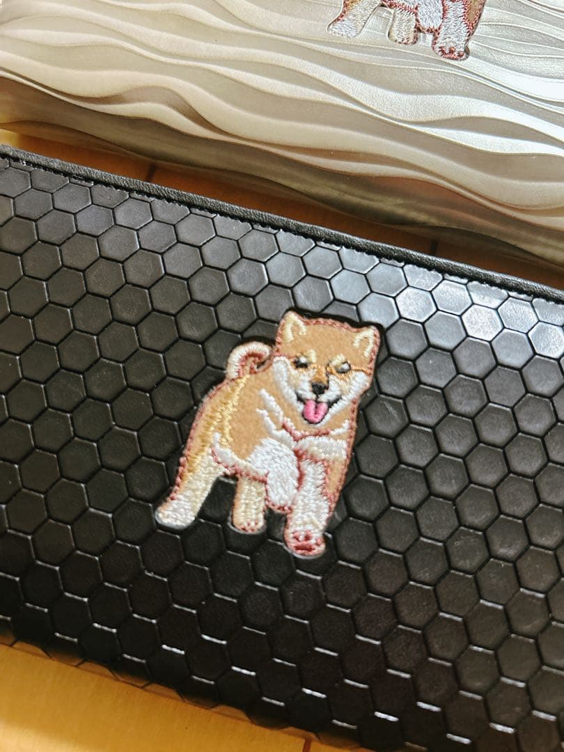 柴犬好きさん是非！　本格革財布　職人さん手造り　日本製