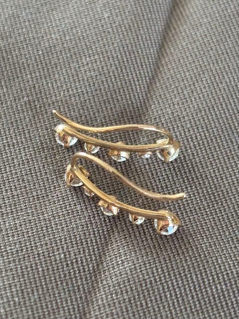 スタージュエリー K10 ジルコニア ピアス（両耳）