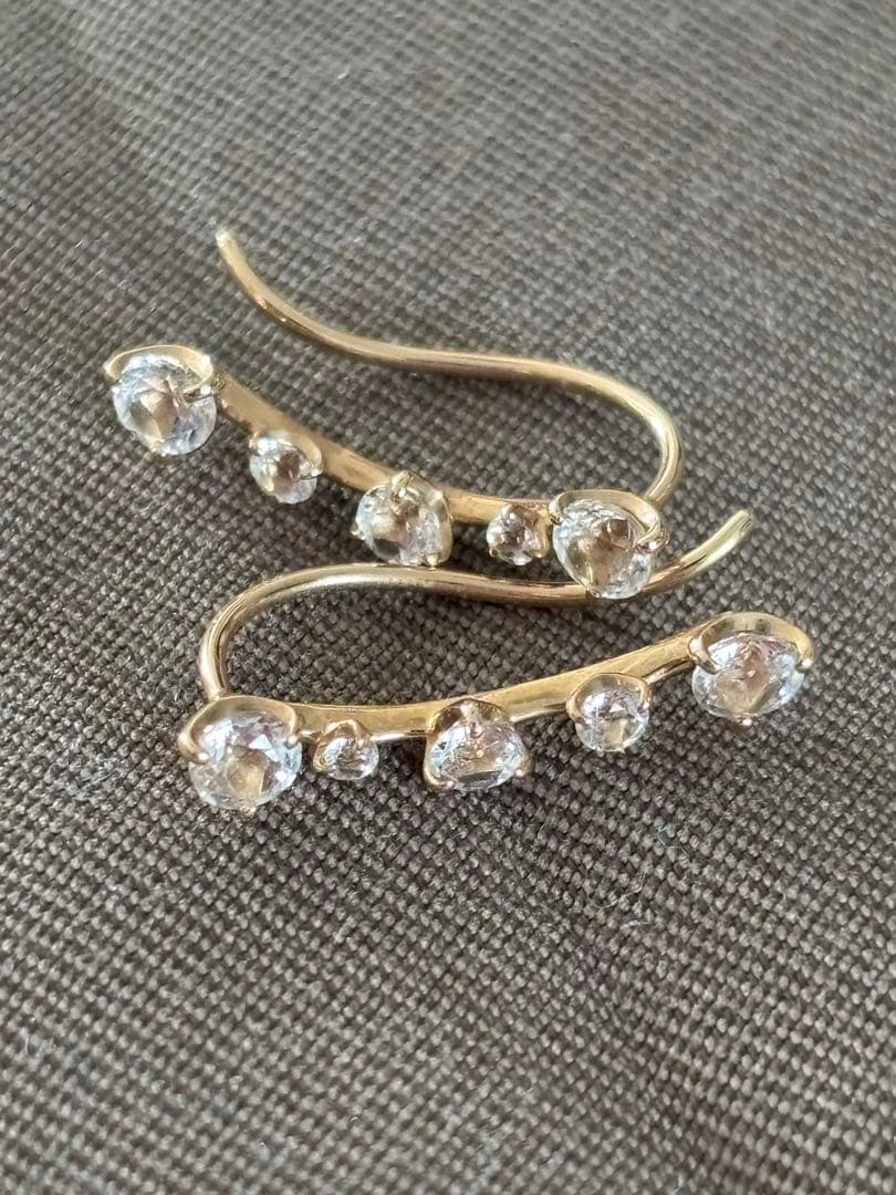 スタージュエリー K10 ジルコニア ピアス（両耳）