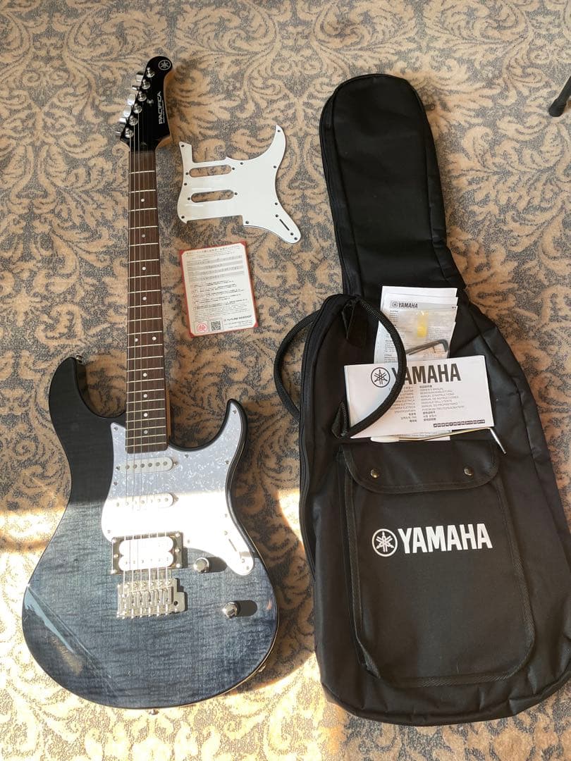 Yamaha パシフィカ 212 VFM TBL