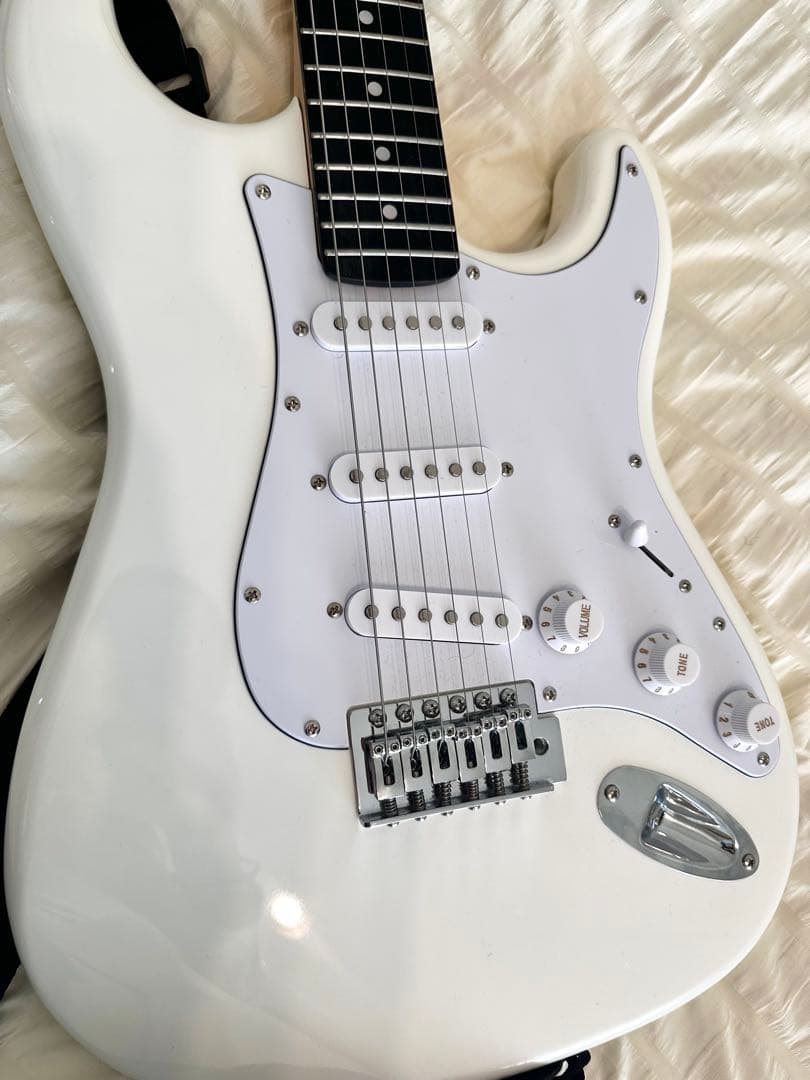SELDER ホワイト エレキギター
