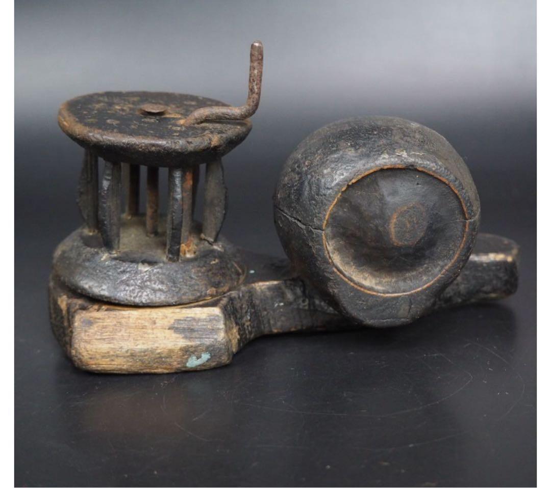 送料無料　非常に古い李朝狐（キツネ）形墨壺　朝鮮古美術