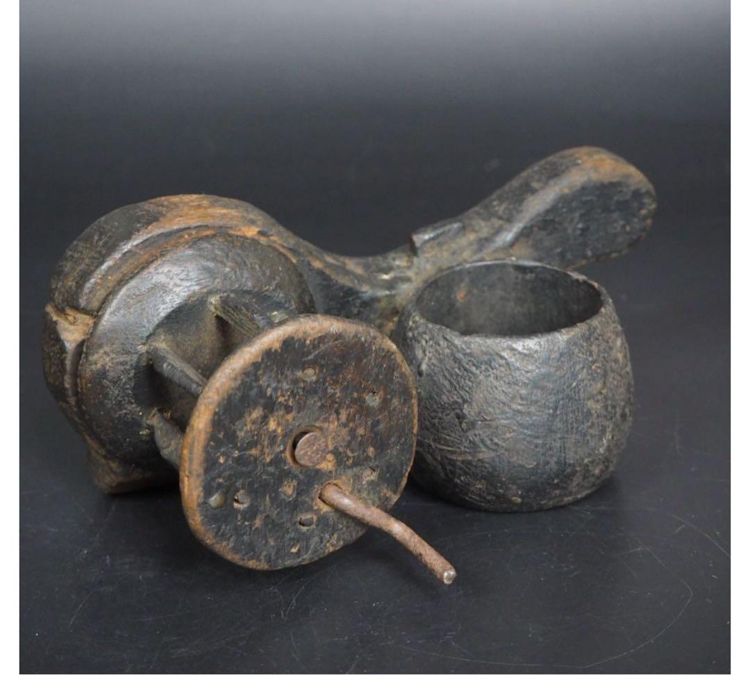 送料無料　非常に古い李朝狐（キツネ）形墨壺　朝鮮古美術