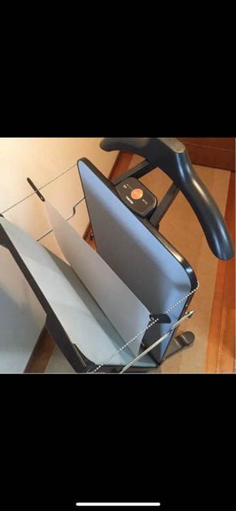 ズボンプレッサー