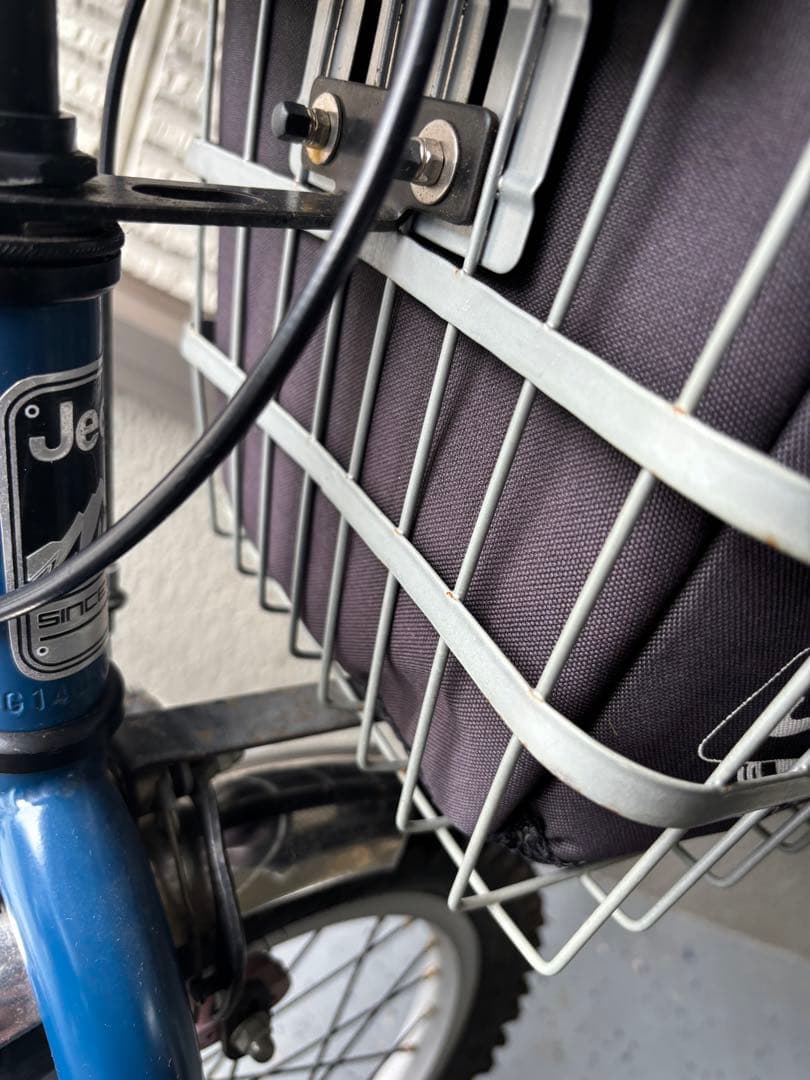 Jeep 送料込み キッズ自転車 青 バスケット付き さいたま市