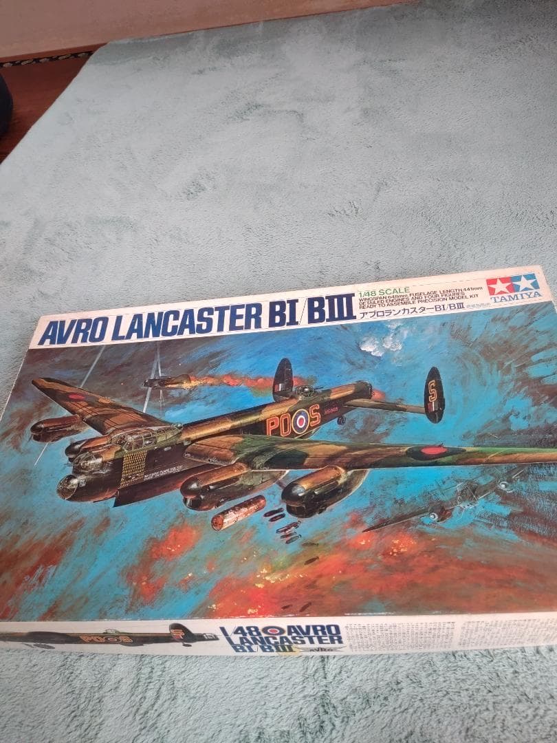 アブロランカスター爆撃機　エッチングパーツ付1:48プラモデル