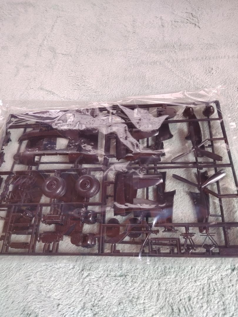 アブロランカスター爆撃機　エッチングパーツ付1:48プラモデル