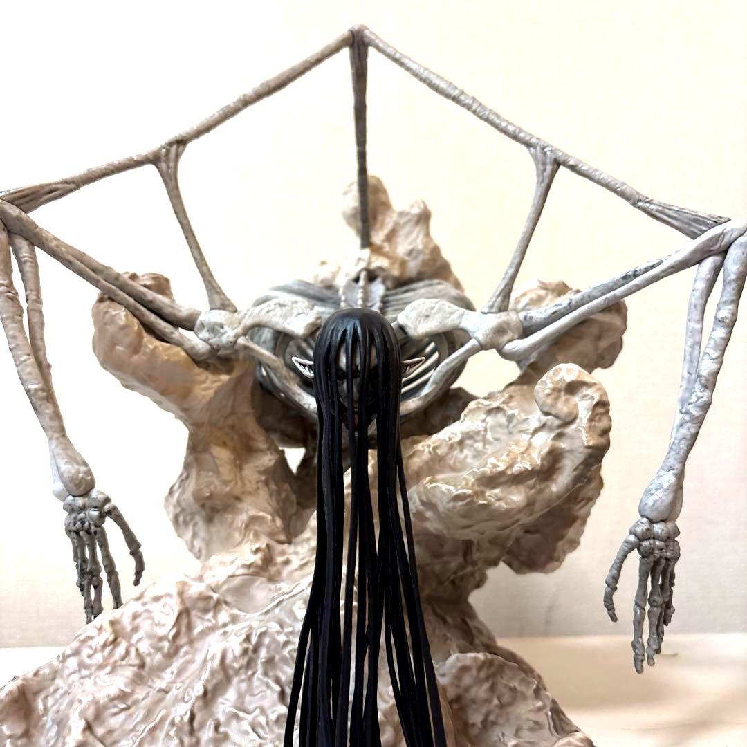 一番くじ 進撃の巨人 ラストワン賞 終尾の巨人　フィギュア　 開封品【送料込み】