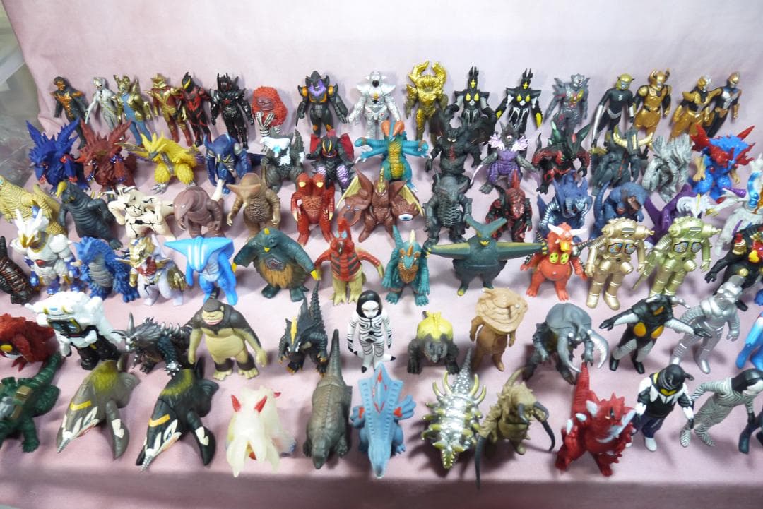 ウルトラ怪獣シリーズ500　怪獣ソフビ　86体セット