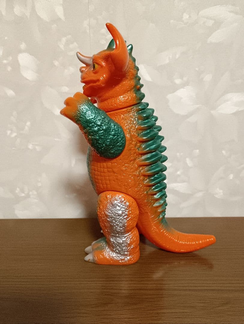 バンダイ　東宝怪獣シリーズ　 バラゴン　ブルマァク復刻1992 タグ付き