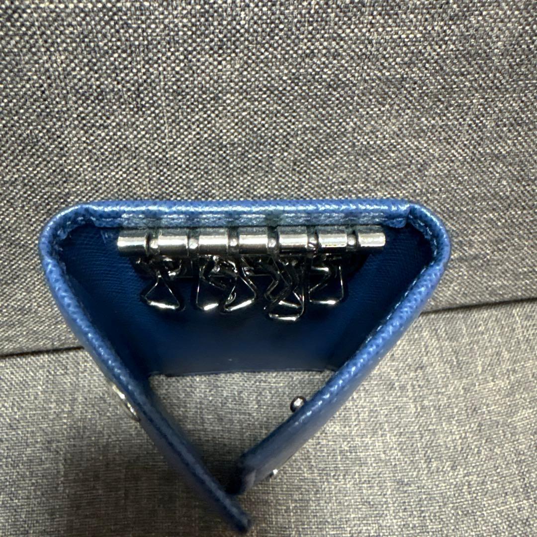 美品　PRADA 三角ロゴ　キーケース　6連　ブルー系　サフィアーノレザー　青