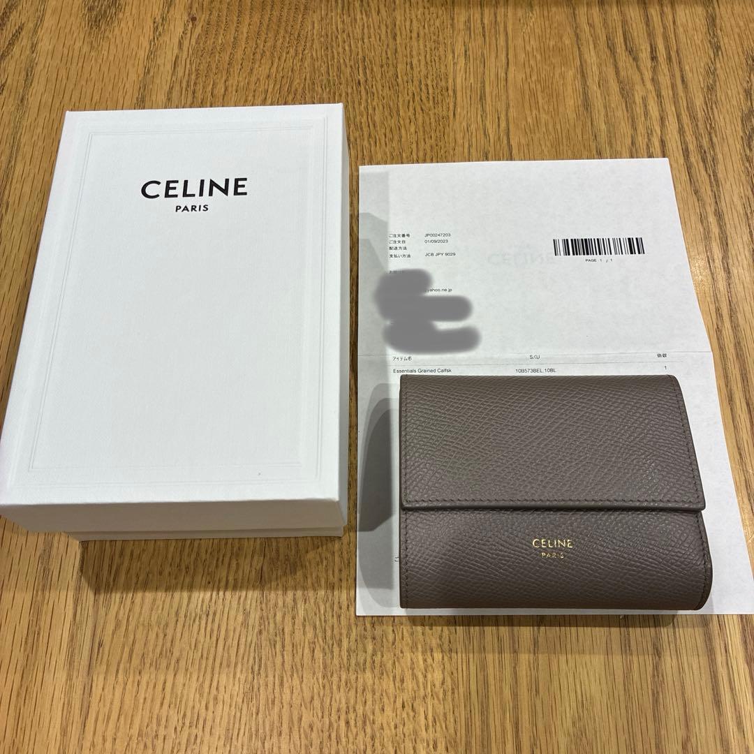 CELINE♡ 三つ折り財布　グレージュ美品！