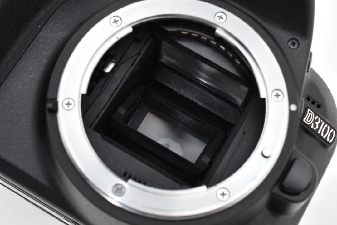 ★撮影枚数3371枚・液晶やや不良★ ニコン D3100 ボディ #21027