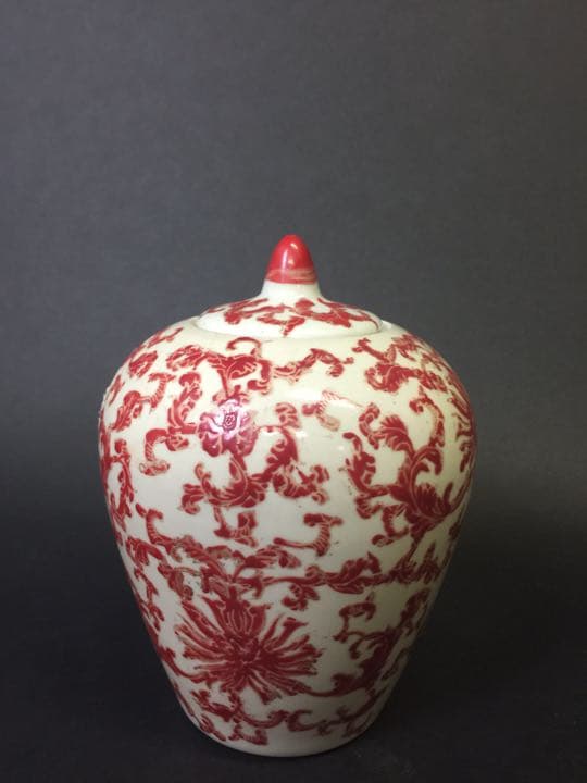 中国古玩  蓋罐 紅釉薬描き 乾隆年製落款