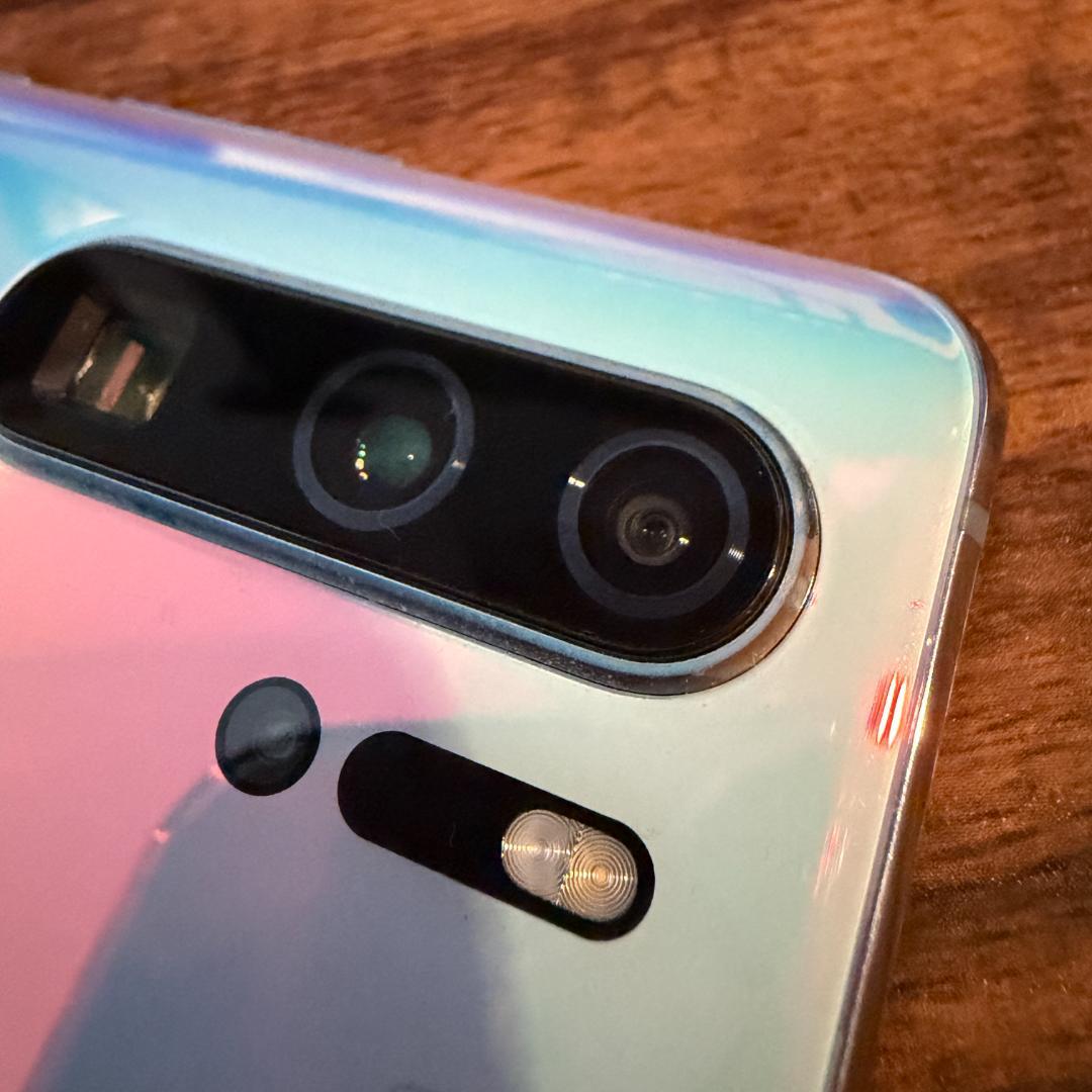 HUAWEI P30 Pro docomo HW-02L本体 ほぼ未使用完動美品