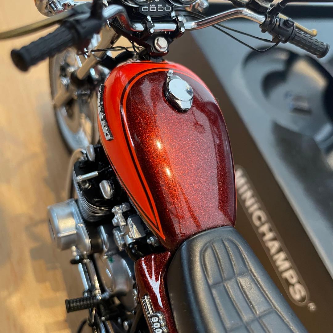 オートバイ・バイク MINICHAMPS Kawasaki Z1 900 1972 1:12