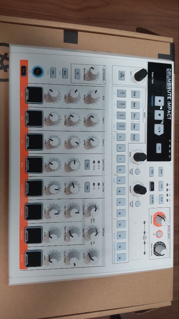 鍵盤楽器 Arturia Drumbrute Impact 1984