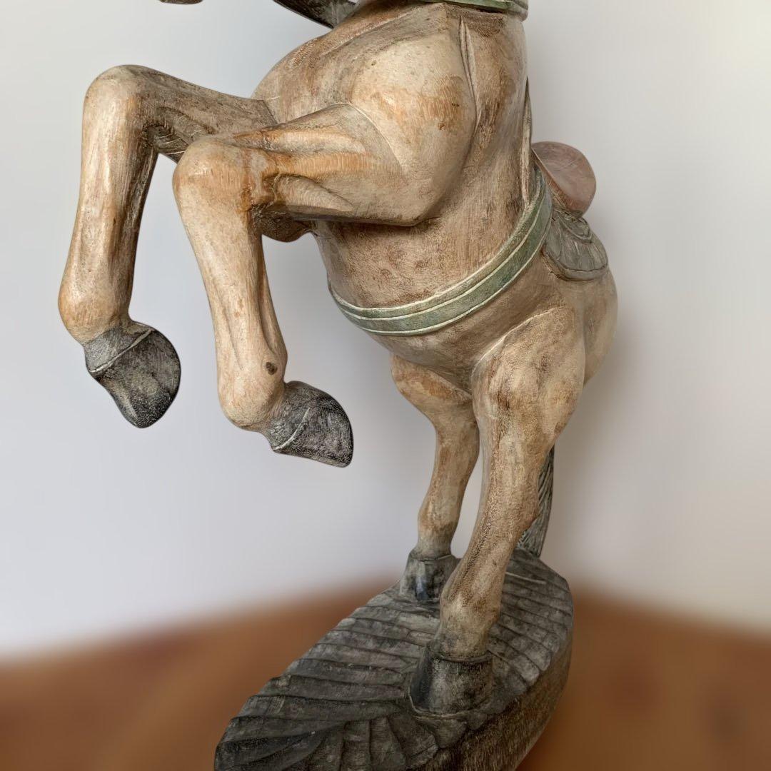 木製馬の彫刻 立ち上がりデザイン 高さ 約64cm シャビー オブジェ　店舗什器