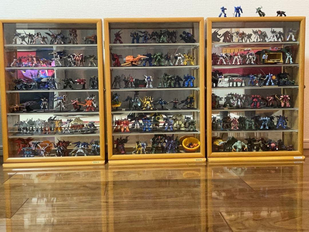 ガンダム　フィギュア　キャビネット3点セット　(ダブリ無し)