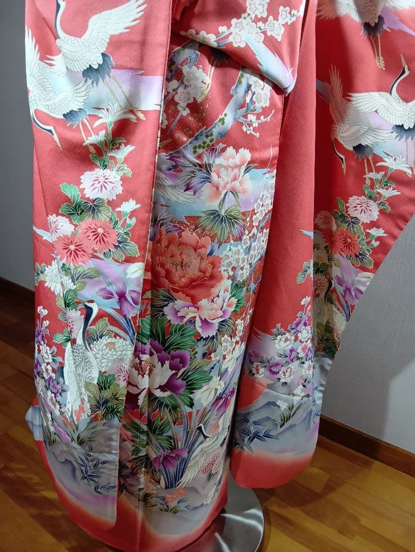 (矢2626m)☆正絹☆振袖 コーラルピンク☆ 花鳥柄晴れ着成人式