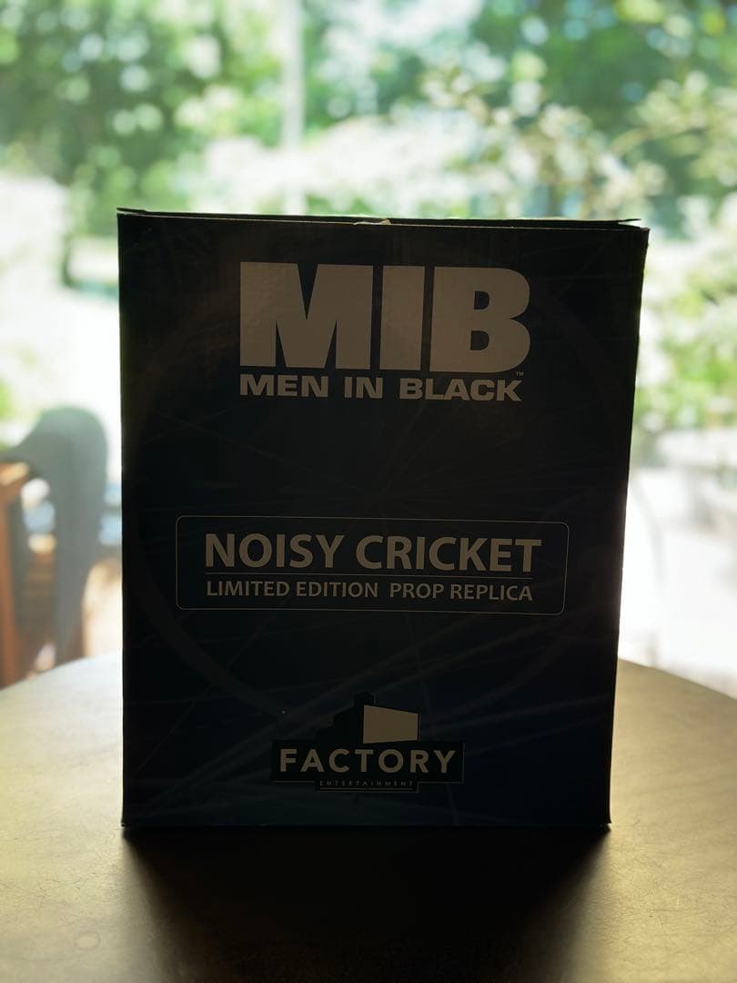メン・イン・ブラック/ノイジークリケット