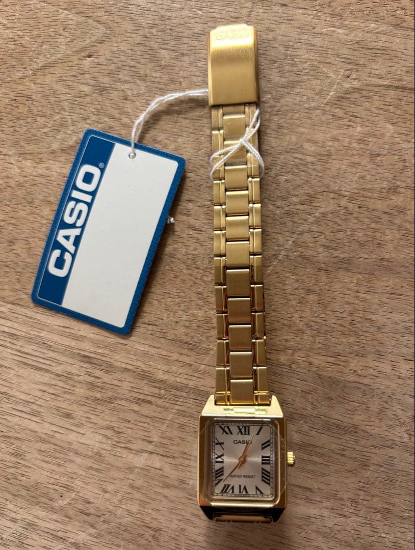 新品タグ付き CASlO ゴールド LTP-V007G-9B 腕時計 カシオ