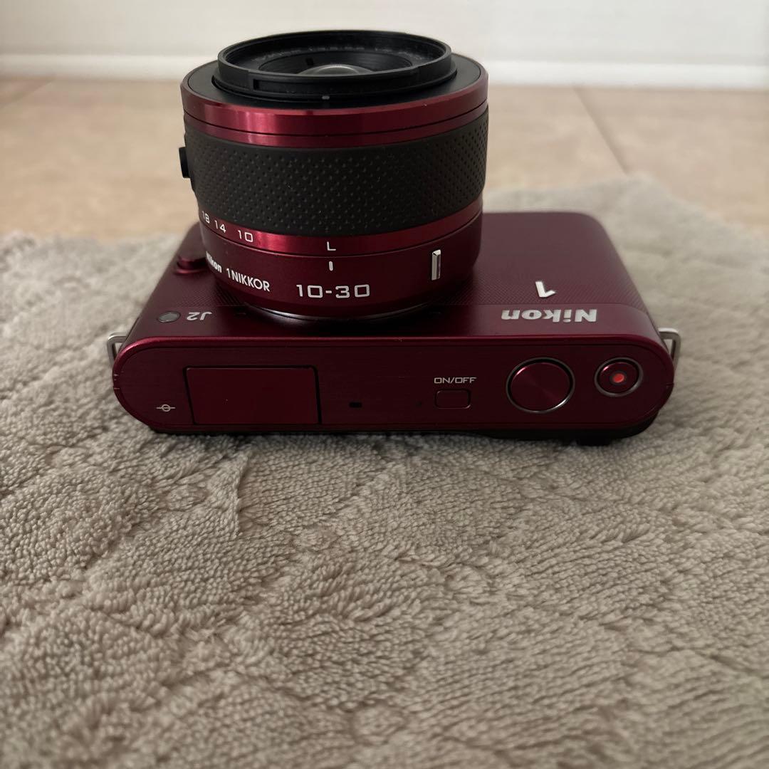 ★人気色レッド★ Nikon 1 J2 ミラーレス一眼カメラ