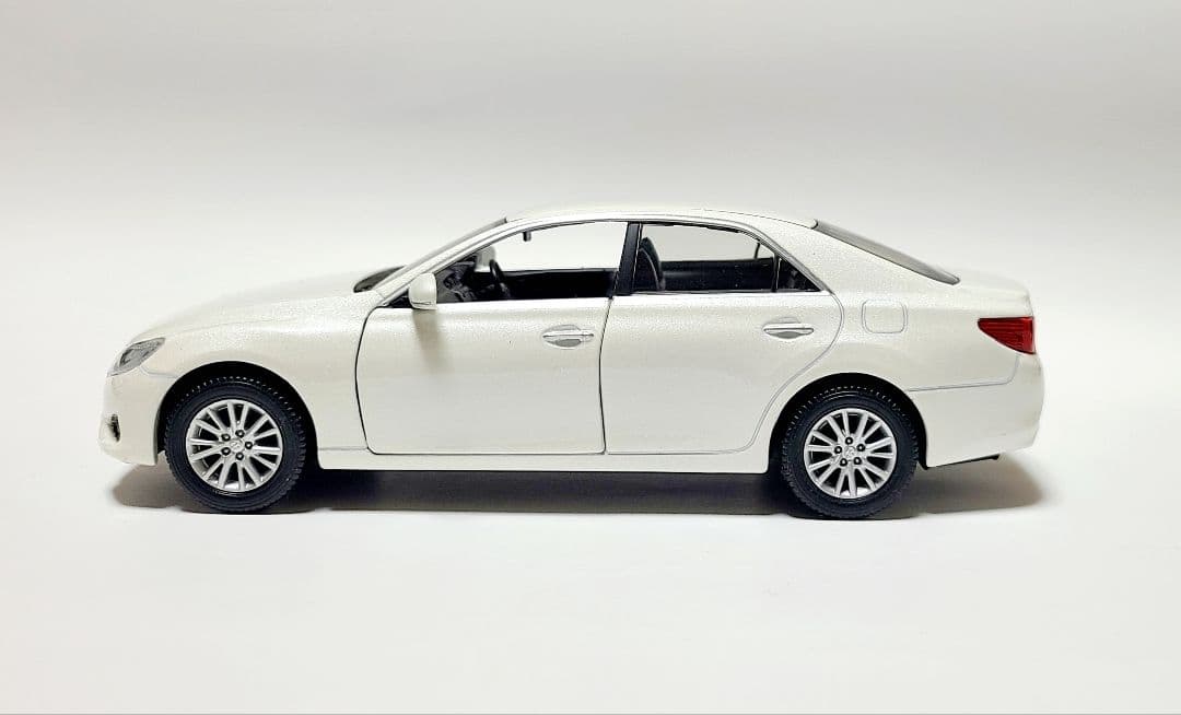 トヨタ マークX カラーサンプル