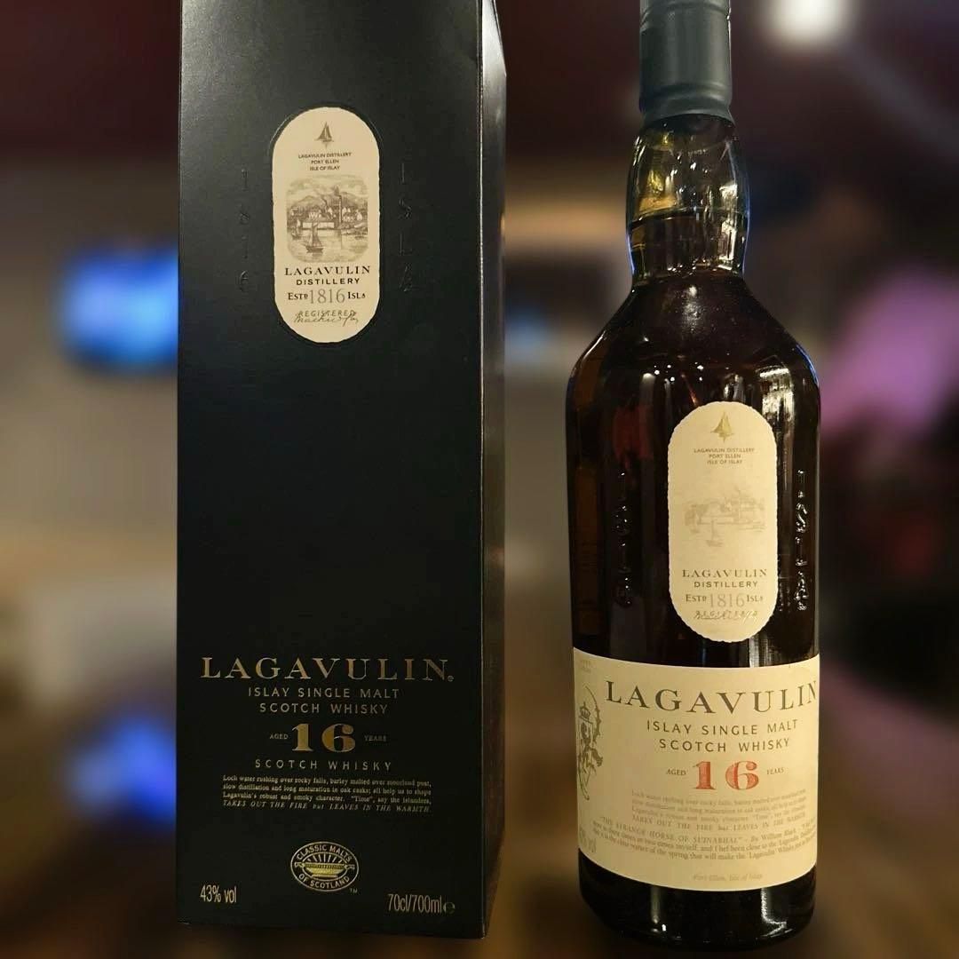 LAGAVULIN 16年 ISLAY SINGLE MALT SCOTCH