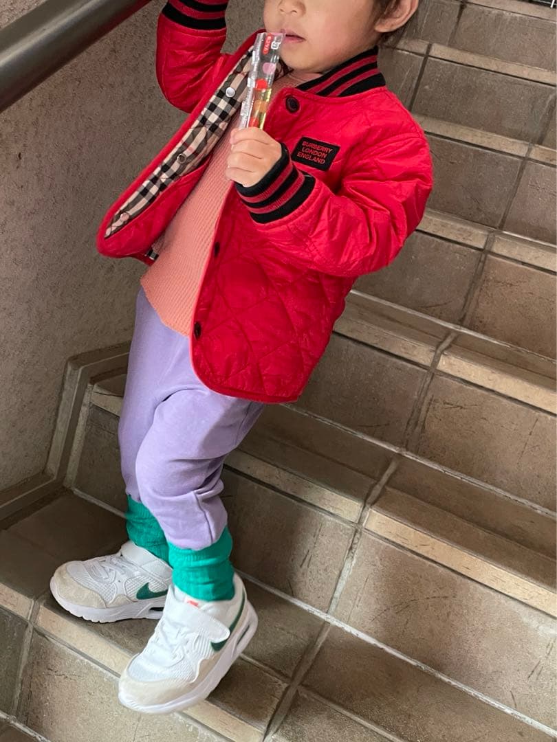 送料無料)バーバリー/キッズ/キルティング/ブルゾン/赤