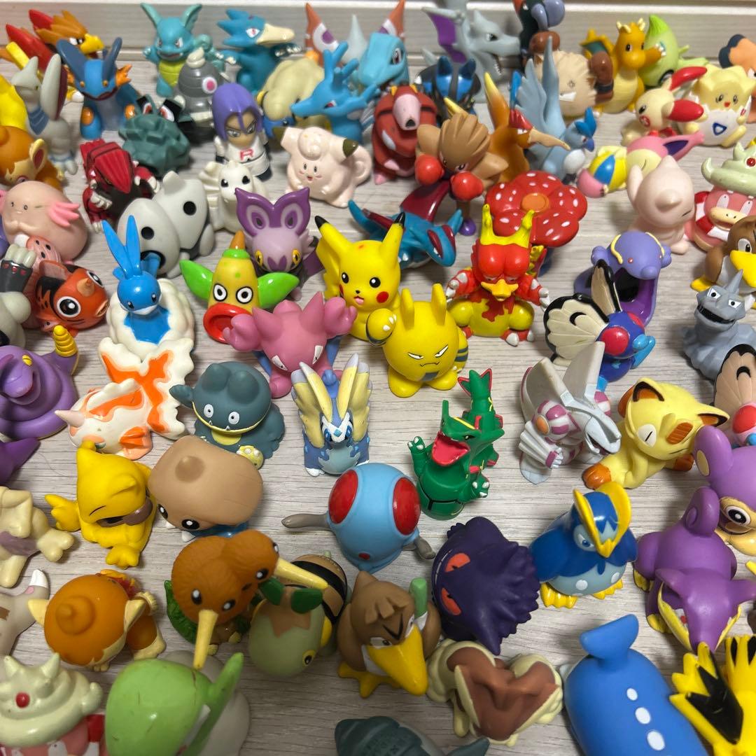 【希少品】ポケモンキッズ　ポケモン指人形豪華200個セット①