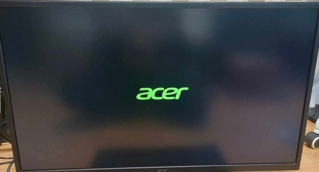 acer 31.5インチ LCDモニター ET322QK 2020年製