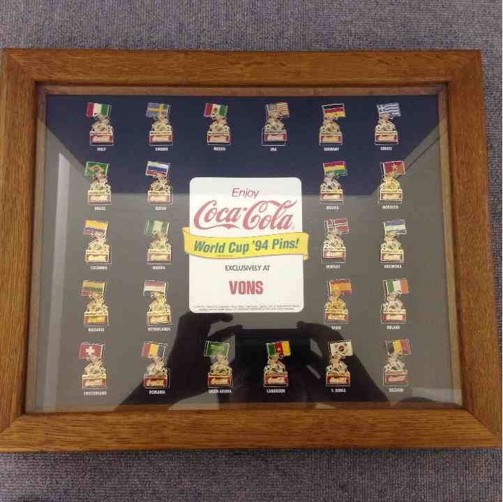 ワールドカップ94年出場国ピンバッチ