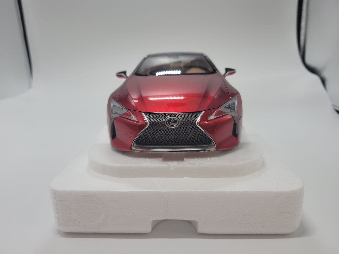 AUTOart Lexus LC500 メタリックレッド 1:18