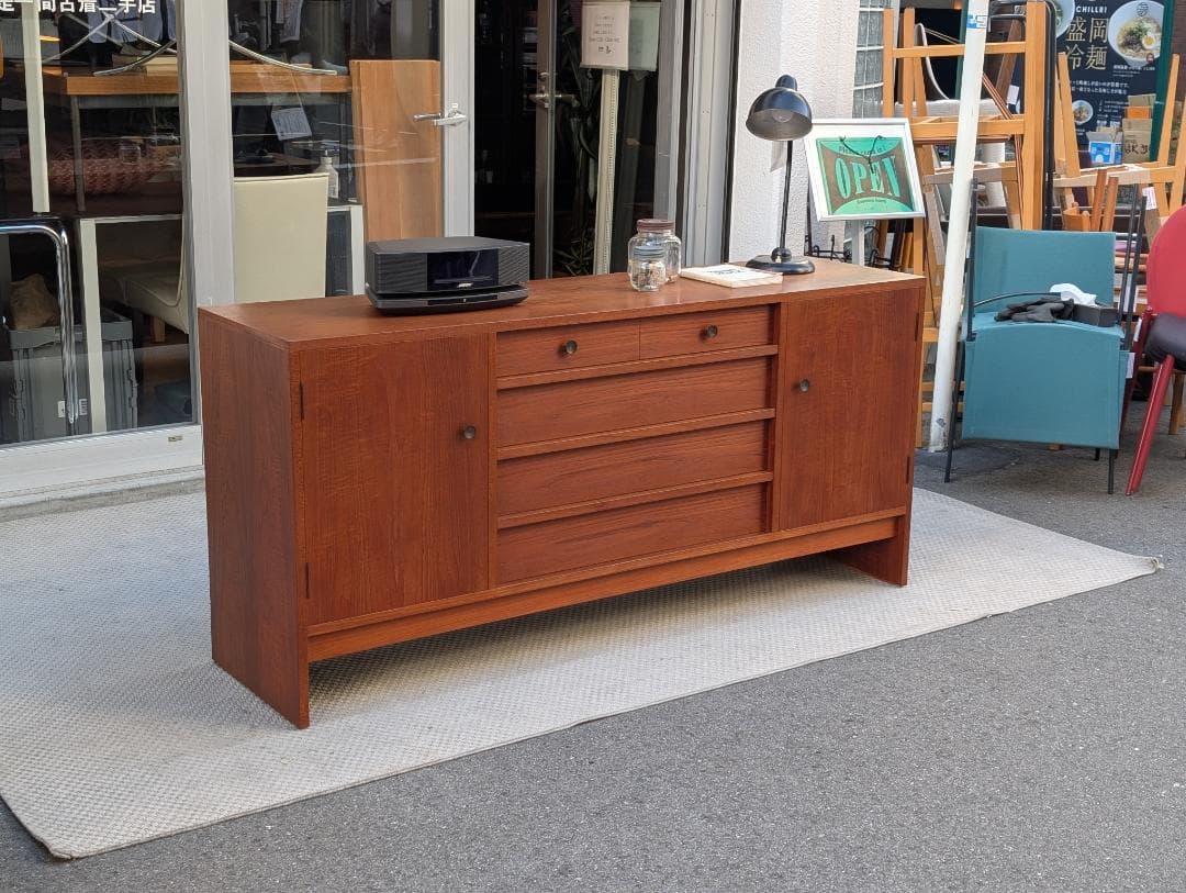 ジャパンヴィンテージ☆サイドボード／チーク材無垢／北欧家具／ミッドセンチュリー