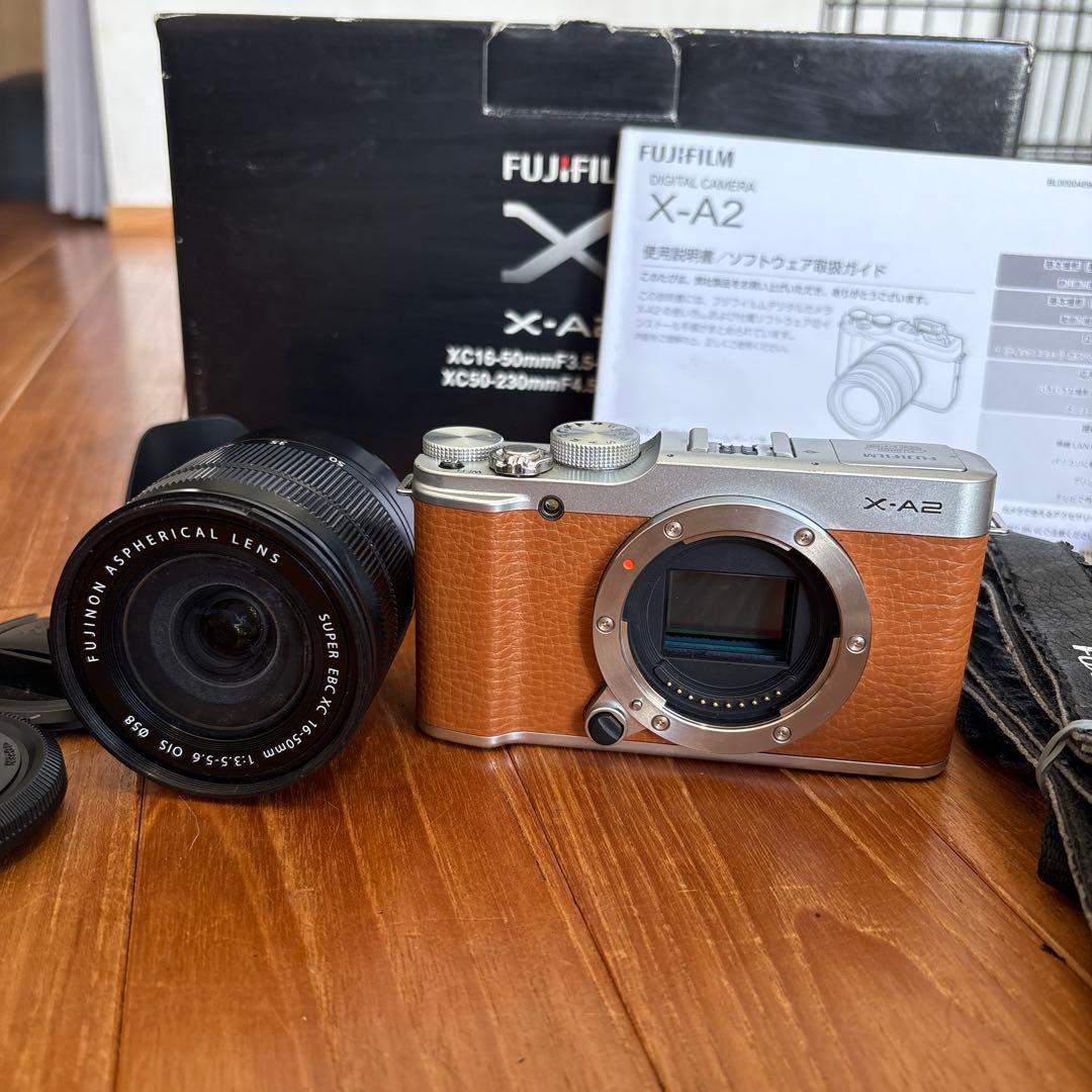 Fujifilm X-A2【レンズ付き】【バッテリー付き】