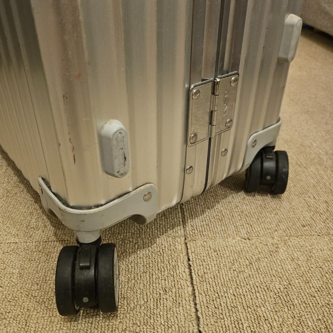 週末値下げ【中古美品】リモワ クラシックフライト 63L 4輪