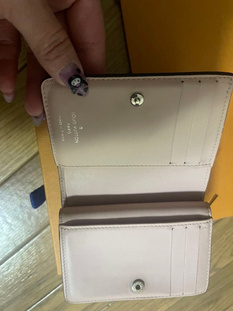 LOUIS VUITTON ポルトフォイユクレア マヒナ