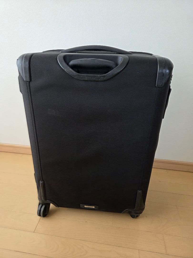 期間限定お値下げ中　TUMI 4輪ブラック キャリーバック　22064D2　大型