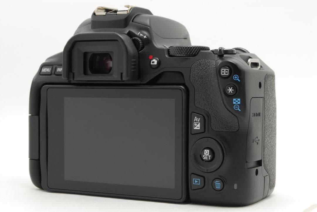 【美品】キャノン Canon EOS Kiss X10 ダブルズームキット