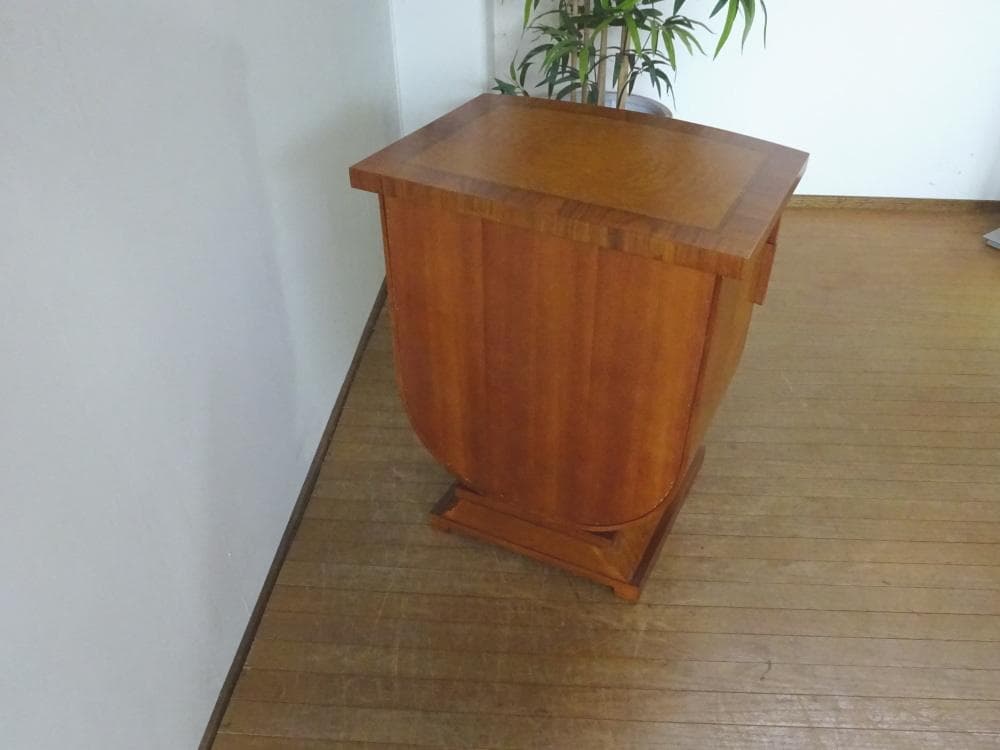 ふくろうイタリア製　ナイトテーブル　ランプ台　花台　象嵌　　美品