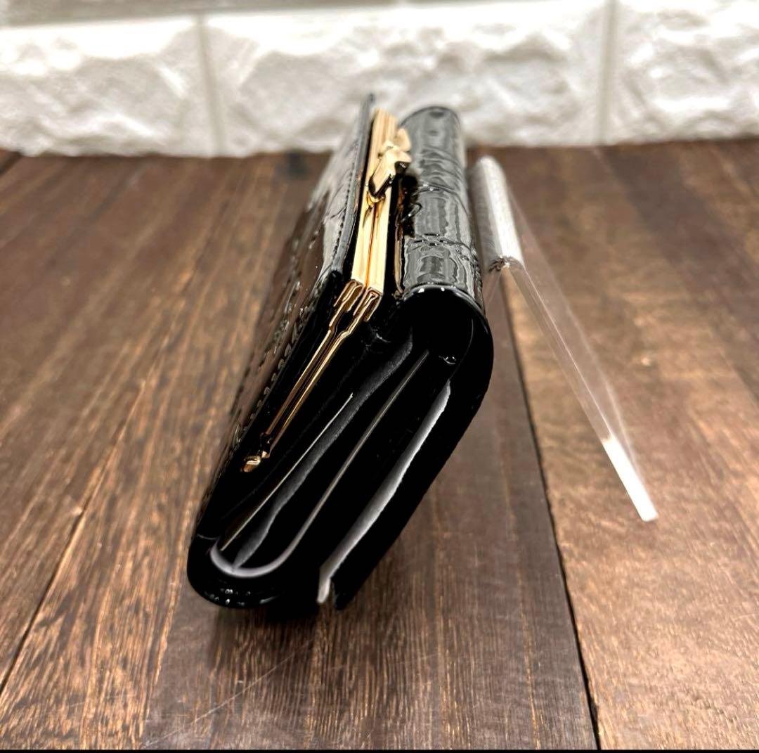 新品未使用　ヴィヴィアンウエストウッド 三つ折財布　黒　エナメル　がま口　⑤