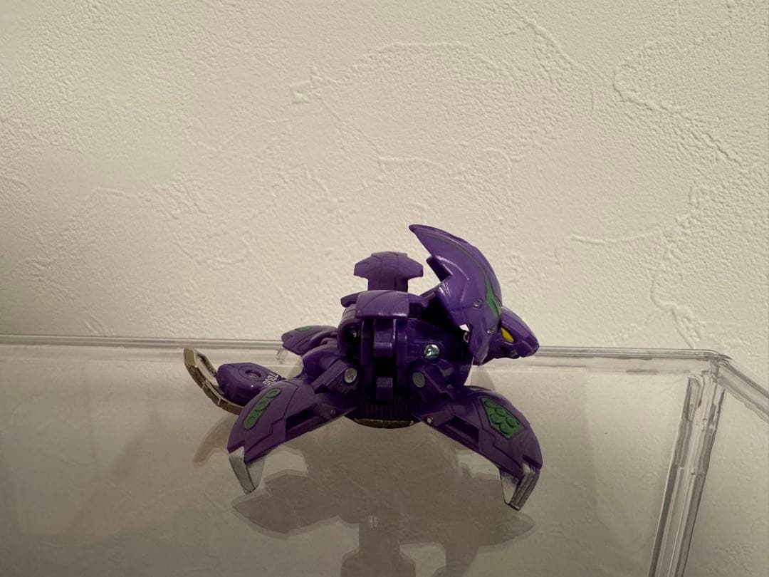 爆丸　超激レア　輝レオネス　紫電ver.