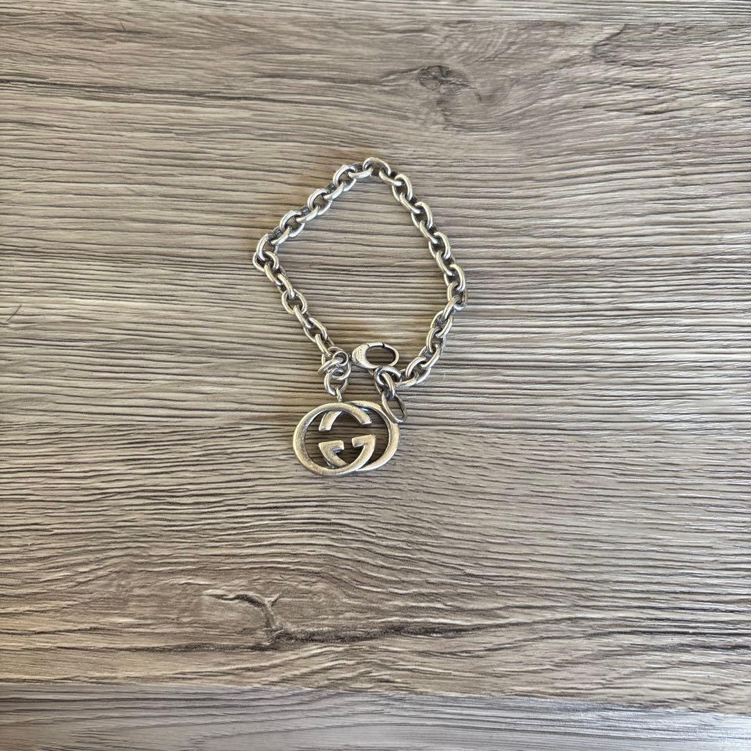 Gucci シルバーチェーンブレスレット