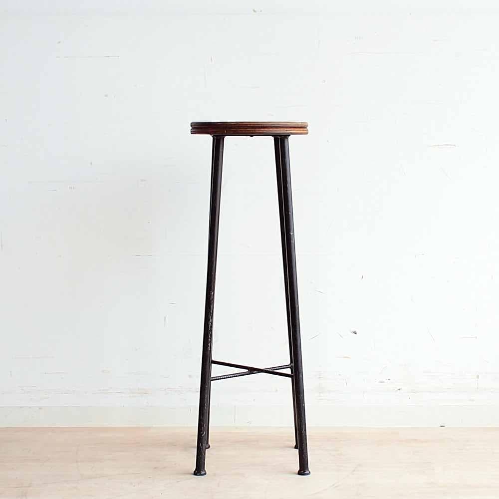 鉄脚のハイスツール 高さ82cm カウンターチェア ZR24405